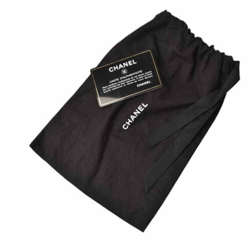CHANEL Black Lambskin Leather Wallet - Picture 10 of 14